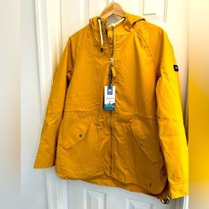 Joules Shoreside rain coat - NWT - antique gold - size US 8